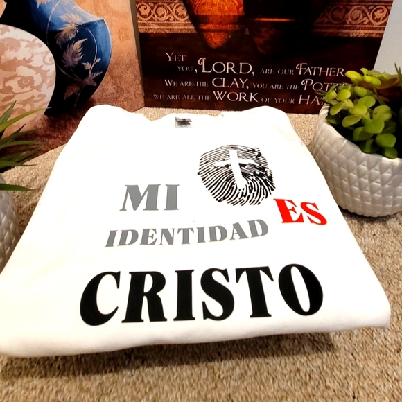 Gildan 100% Cotton S,M,L,XL Black and White T-Shirts - Picture 1 of 5